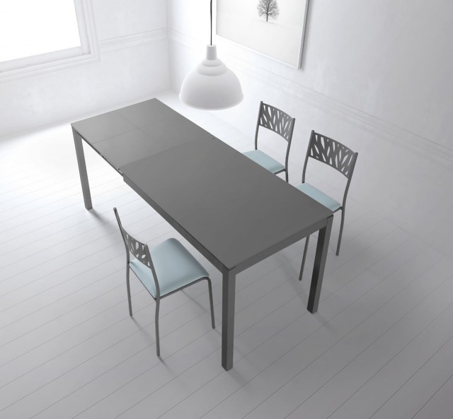 Example of dark Betty table assembly design